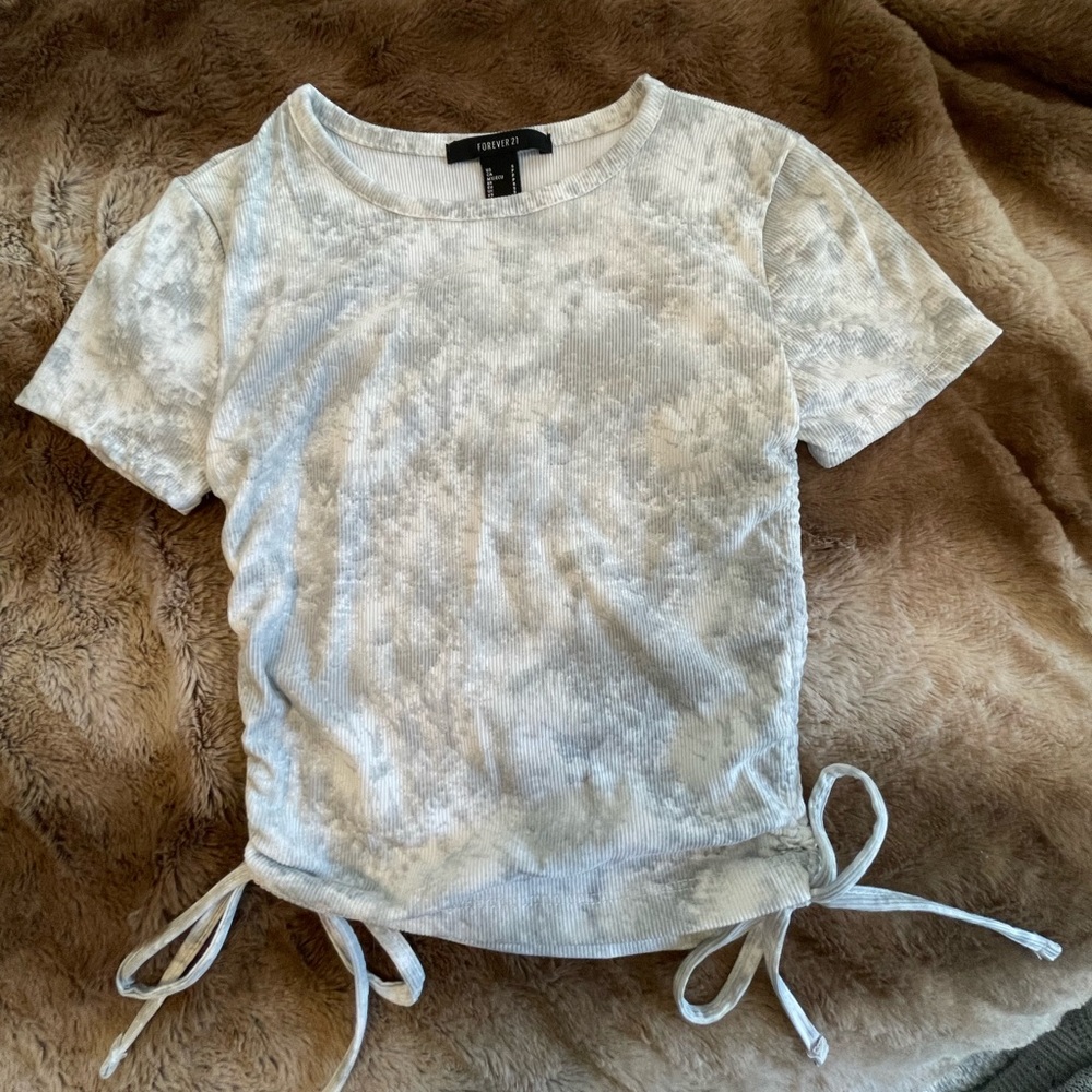 Forever 21 Crop Top. Size Small.